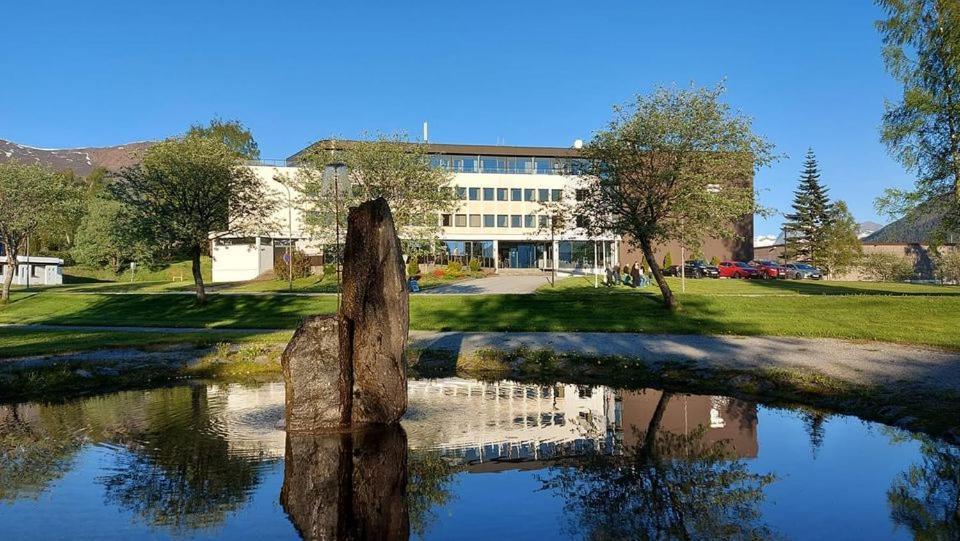 Havila Hotel Ivar Aasen Orsta Exterior foto